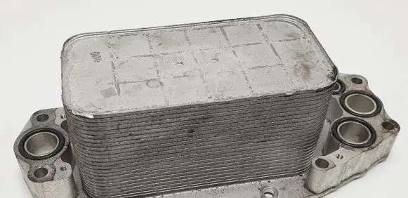 Jaguar XF X250 Engine oil radiator 5989070371