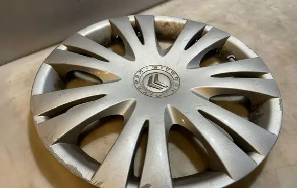Citroen C5 R16 wheel hub/cap/trim 9657838180