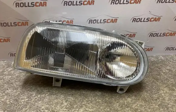 Volkswagen Golf III Headlight/headlamp 205017B 205017A82