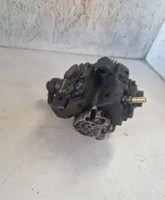 Renault Laguna III Fuel injection high pressure pump 0445010170 H8200690744