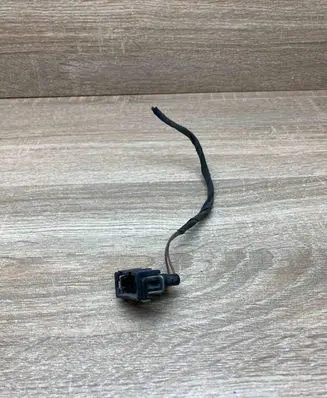 Volkswagen Golf III Plug wire 357906752