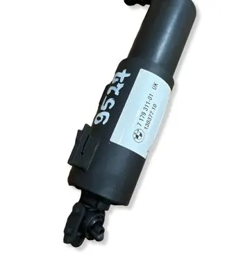 BMW 3 E90 E91 Headlight washer spray nozzle 7179311