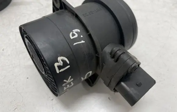 Skoda Superb B6 (3T) Mass air flow meter 074906461