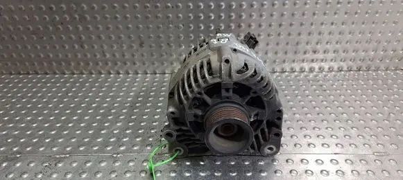 Volkswagen PASSAT B4 Generator/alternator 037903023G