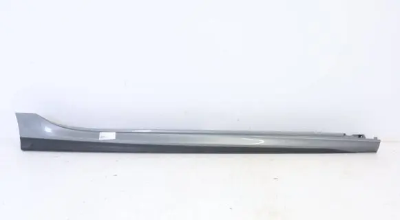 Sill/side skirt trim