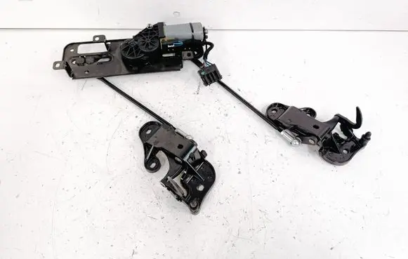 BMW 1 E82 E88 Convertible roof lock/latch 7174797 0390203407