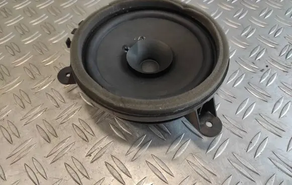 Volvo XC60 Front door speaker