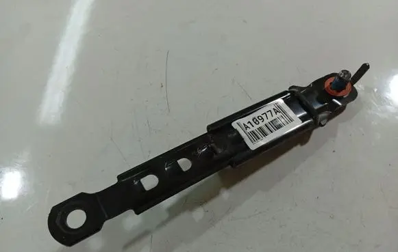 KIA Ceed Seat belt adjustment rail 6089651A