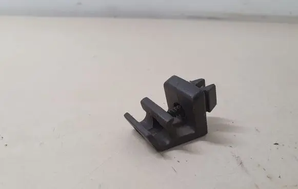 Iveco Daily 3rd gen Sun visor clip/hook/bracket 