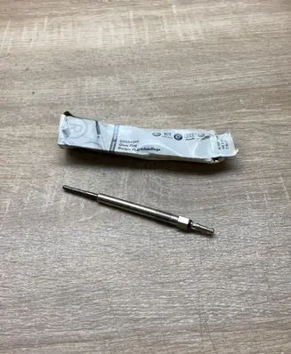 Mitsubishi Grandis Glow plug N10579802