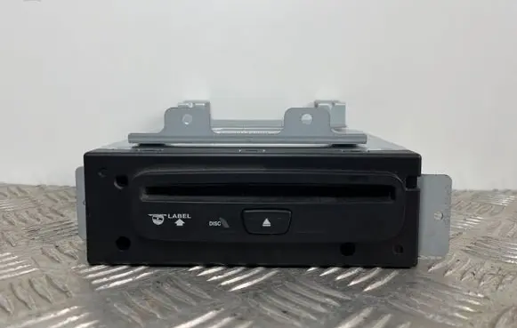Jeep Grand Cherokee CD/DVD changer P05091245AD