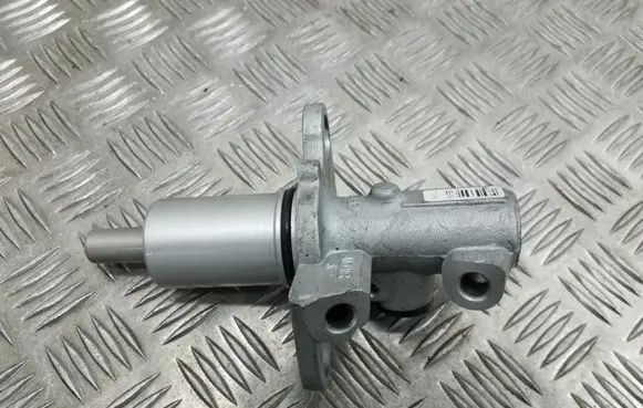 Audi A4 S4 B6 8E 8H Master brake cylinder TRW2499 2499