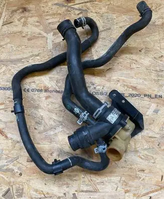 Thermostat/thermostat housing