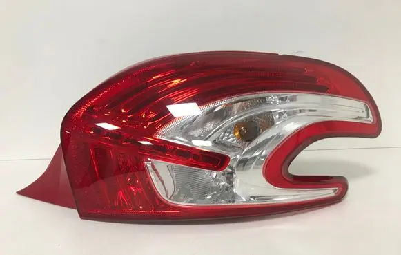 Peugeot 208 Rear/tail lights 9672628380