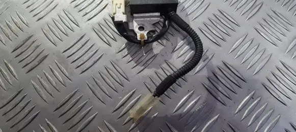 Toyota Avensis T250 Sensor 9008088005 90080-88005