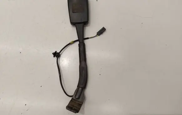 Volkswagen PASSAT B6 Front seatbelt buckle 1K3857755AG
