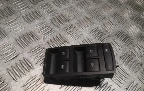 Opel Insignia A Electric window control switch 13301743
