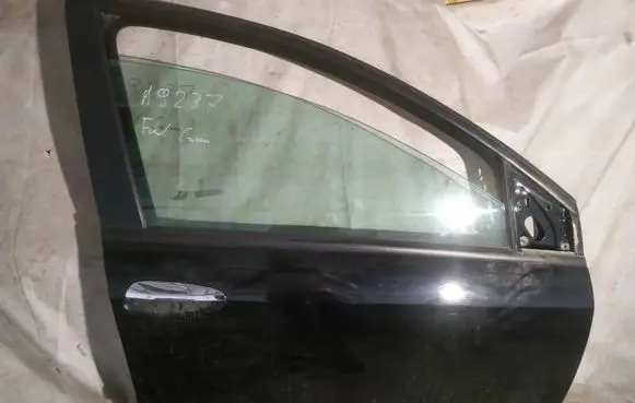 Fiat Croma Front door juodos