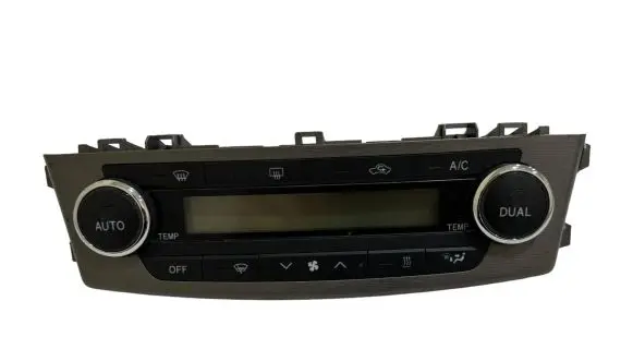 Toyota Avensis T270 Climate control unit 5590005450