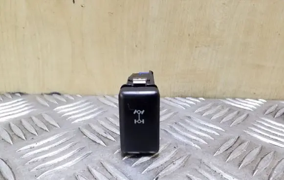 Opel Frontera B Differential lock switch M16334
