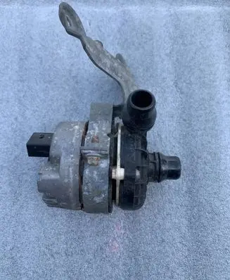 Mercedes-Benz Metris W447 Electric auxiliary coolant/water pump A0005003800