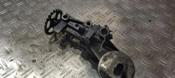 Renault Scenic I Oil pump 7700600251