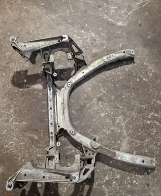 BMW 5 E60 E61 Front subframe 6759462