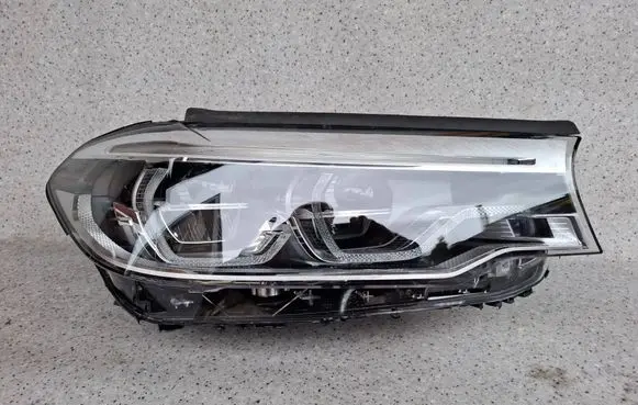 BMW 5 G30 G31 G38 Headlight/headlamp 8499122 10396120009 00000022432655