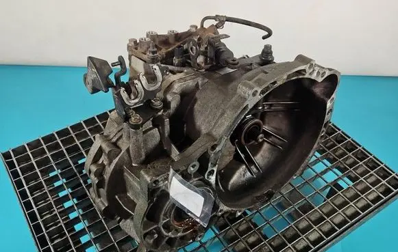 KIA Sportage Manual 5 speed gearbox LBJ IMPRK1601309