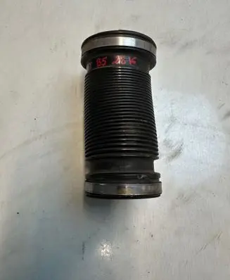 Volkswagen PASSAT B5 Air intake hose/pipe 8D0129627