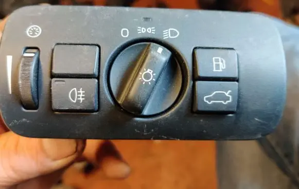 Volvo XC60 Light switch 6G9N9D372AC