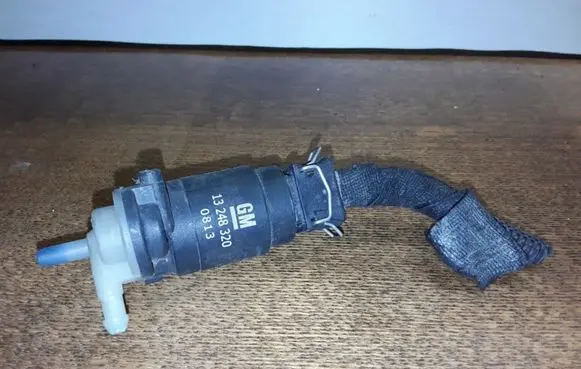 Opel Astra H Windscreen/windshield washer pump 13248320