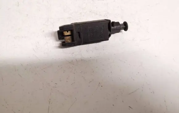 Volkswagen Jetta II Brake pedal sensor switch 191945515