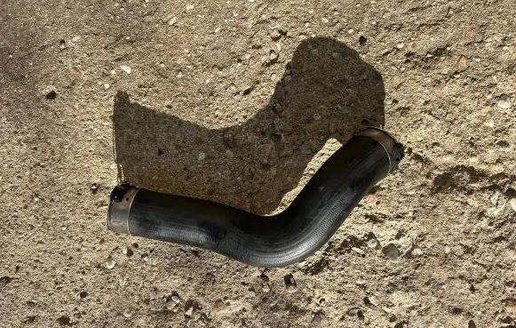 BMW 5 F10 F11 Intercooler hose/pipe 7810615 11279412
