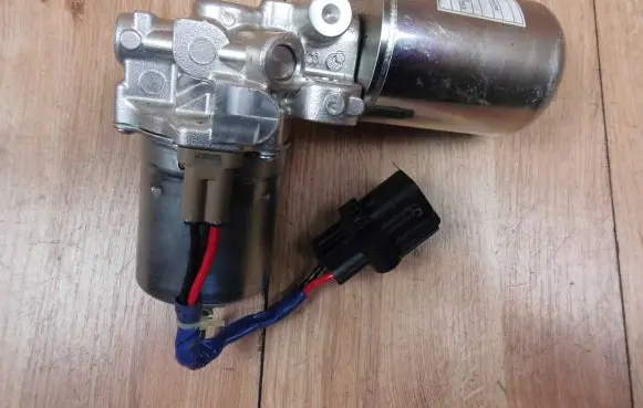 Lexus ES 250 - 300 - 330 Brake central valve 4707033050