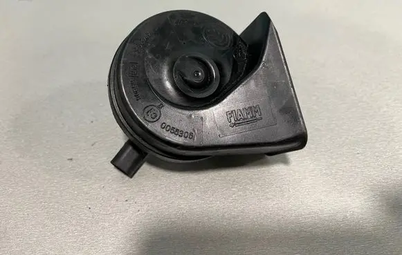 BMW M3 e92 Horn signal A046522 0055306