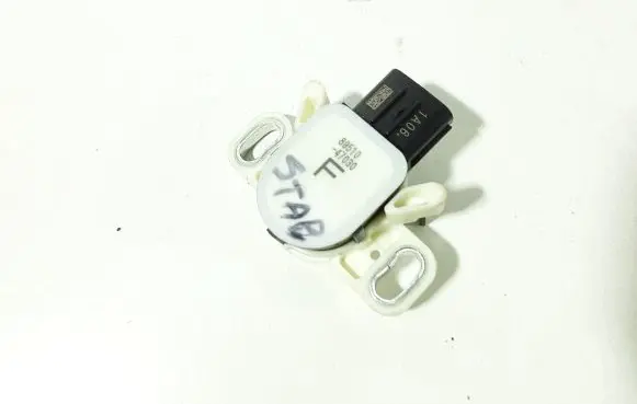 Toyota C-HR I Brake pedal sensor switch 8951047030