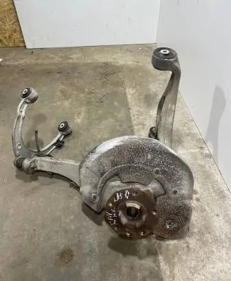 Porsche Cayenne (92A) Front wheel hub spindle knuckle 7P5501655