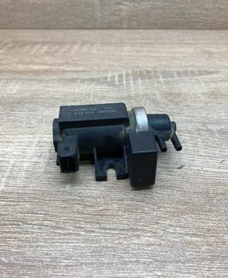 BMW 3 E46 Turbo solenoid valve 2247906 72279600