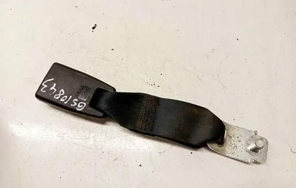 Toyota Yaris Rear seatbelt buckle 