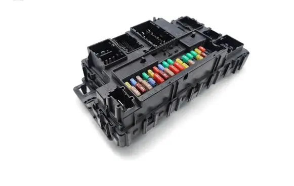 Ford Mondeo MK V Fuse module HU5T-15604-DFB A2C758706010000