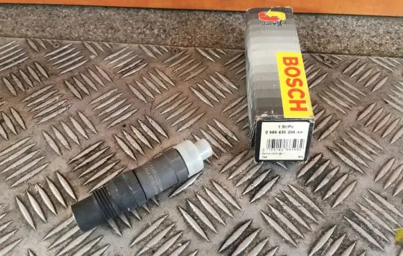 Audi A3 S3 8L Fuel injector 0986430206