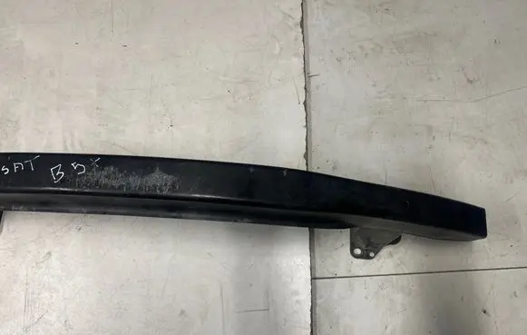 Volkswagen PASSAT B5.5 Front bumper cross member 3B0807560