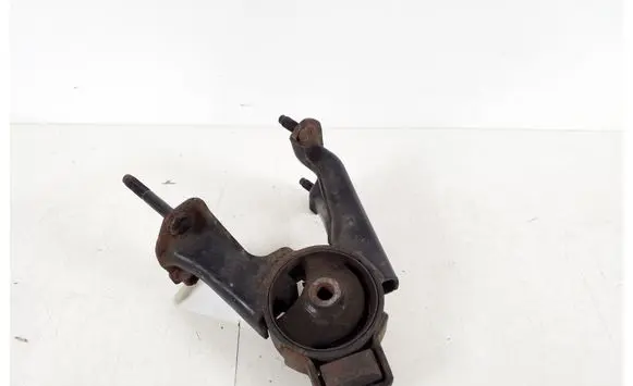 Toyota Corolla E120 E130 Engine mount bracket 12371-0D090