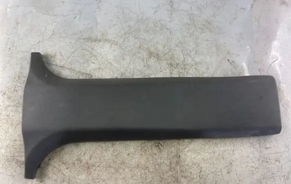 Mitsubishi Pajero Sport I (B) pillar trim (bottom) Mr532783