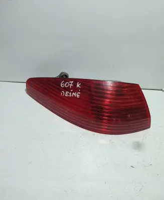 Peugeot 607 Rear/tail lights 2543
