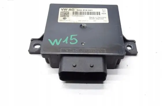 Volkswagen PASSAT CC Voltage converter/converter module 3AA919041