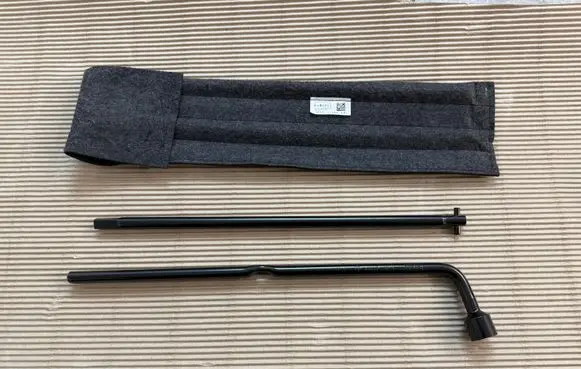 Volkswagen Amarok II Tool set JB3C17005AB