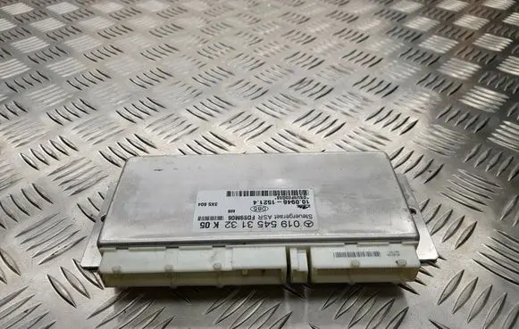 Mercedes-Benz C W202 ABS control unit/module 0195453132
