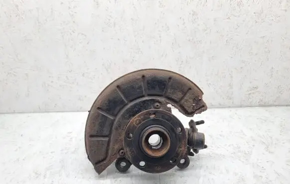 Volkswagen Touran I Front wheel hub spindle knuckle